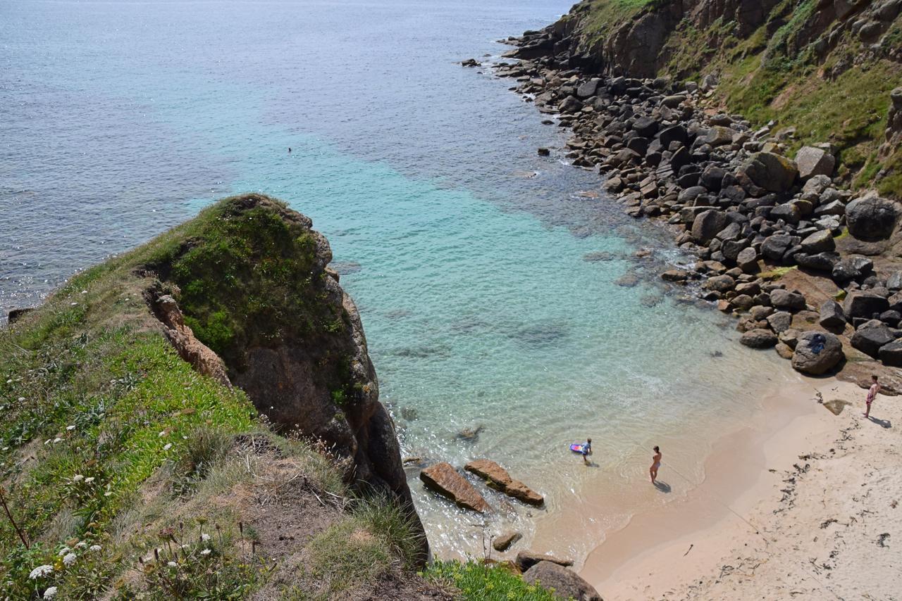 Roselands Caravan Park, Nr Lands End, Cornwall Сейнт-Джаст Экстерьер фото