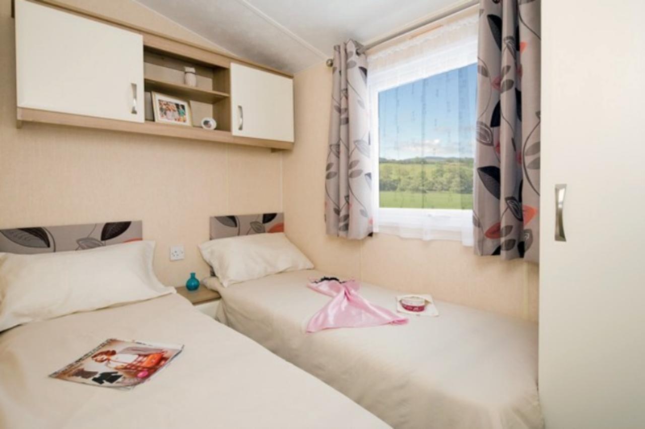 Roselands Caravan Park, Nr Lands End, Cornwall Сейнт-Джаст Экстерьер фото